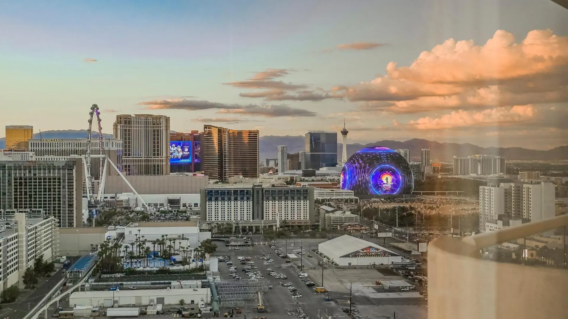 No Resort Fees-Mgm Stripview-Jacuzzi-Formula 1 Track View Las Vegas USA
